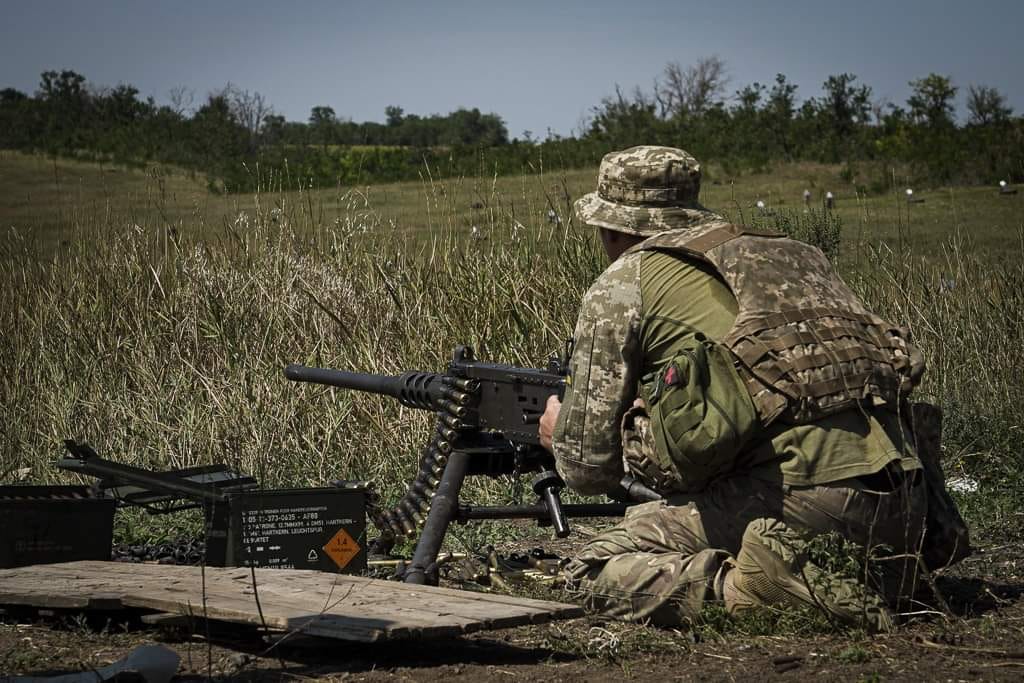 Російські окупанти завдали авіаційних ударів біля Огірцевого, Берестового, Копанки, Шийківки – Генштаб ЗСУ
