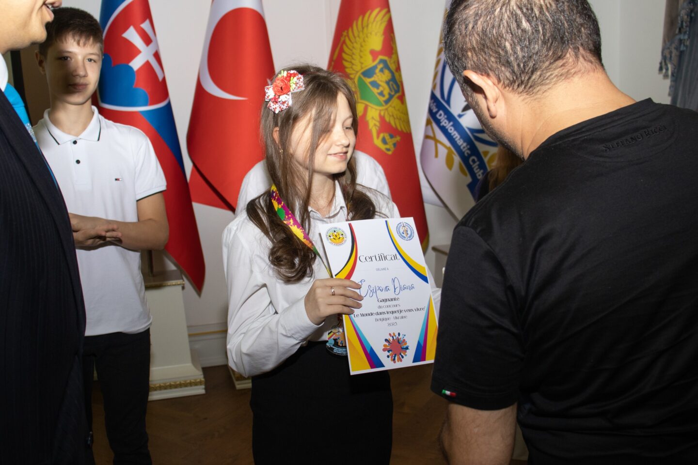 У Харкові нагородили фіналістів конкурсу дитячих малюнків “Світ, у якому я хочу жити” (Фото)