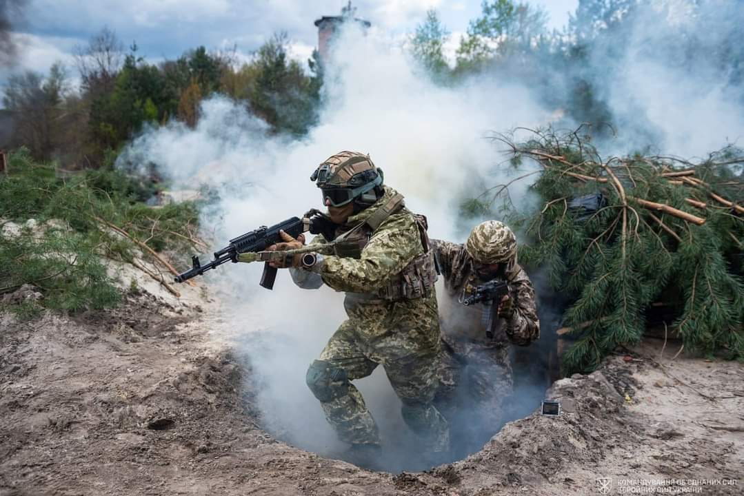 Російські окупанти завдали авіаційних ударів біля Комісарового, Петропавлівки, Іванівки, Піщаного, Сенькового та Копанків на Харківщині — Генштаб ЗСУ