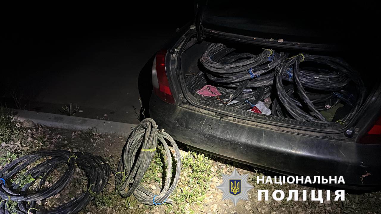 У Харкові викрили двох чоловіків у скоєнні крадіжок кабелю та електрообладнання з охороняємих об'єктів
