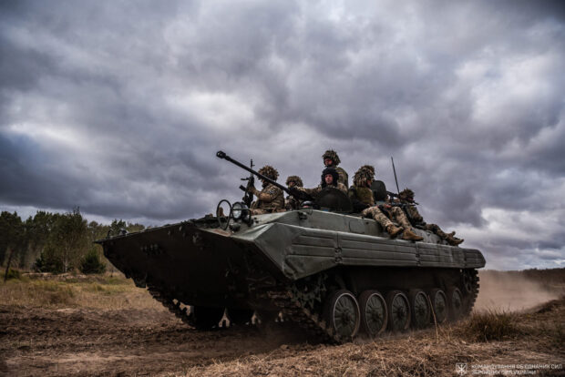 Сили оборони відбили 5 атак росіян в районах Синьківки та Іванівки на Харківщині - Генштаб ЗСУ