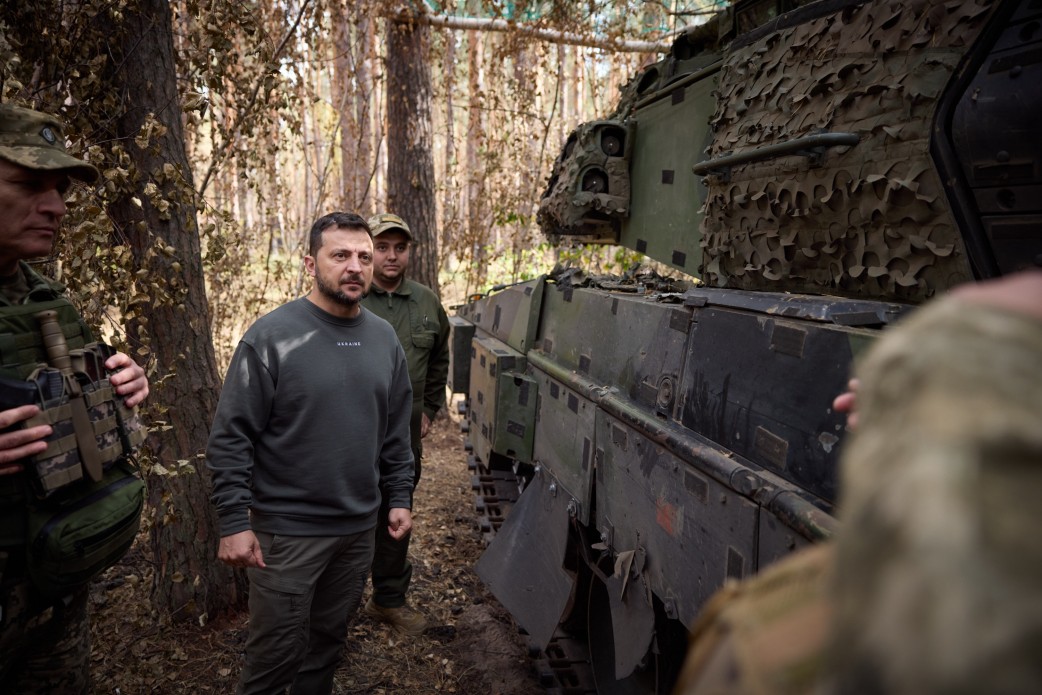 Зеленський відвідав розташування бригад, які виконують бойові завдання на ділянці Куп’янськ – Лиман