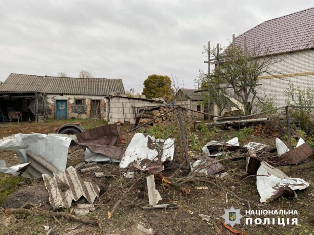 Минулої доби росіяни вбили 6 людей, 19 поранили: слідчі задокументувати наслідки воєнних злочинів росіян на Харківщині