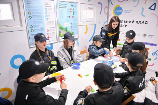 На Харківщині запрацював перший мобільний клас безпеки