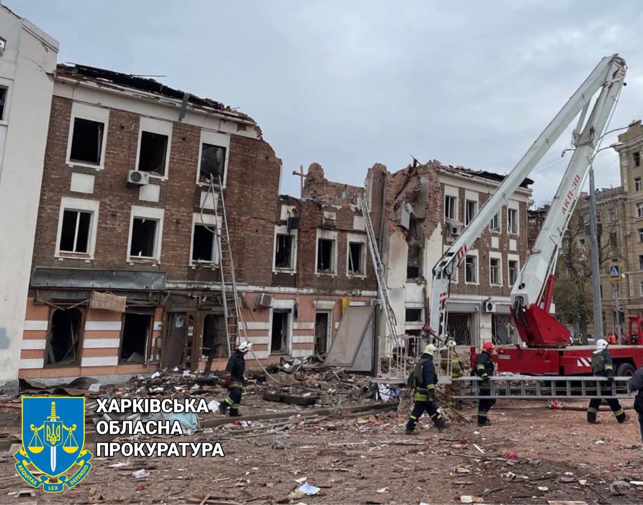 Загибла дитина та 23 поранених: зранку росіяни завдали ракетних ударів по Харкову