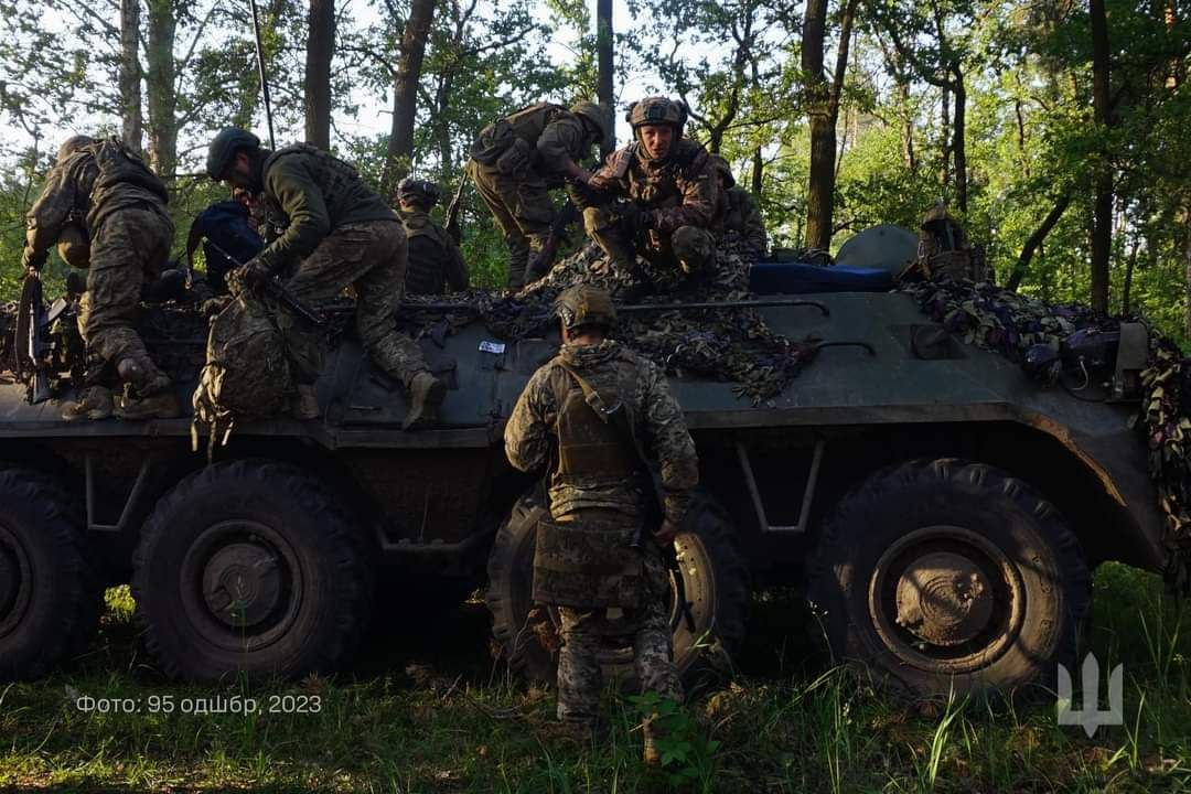 Російські окупанти вели безрезультатні штурмові дії в районі населених пунктів Синьківка та Іванівка на Харківщині – Генштаб ЗСУ