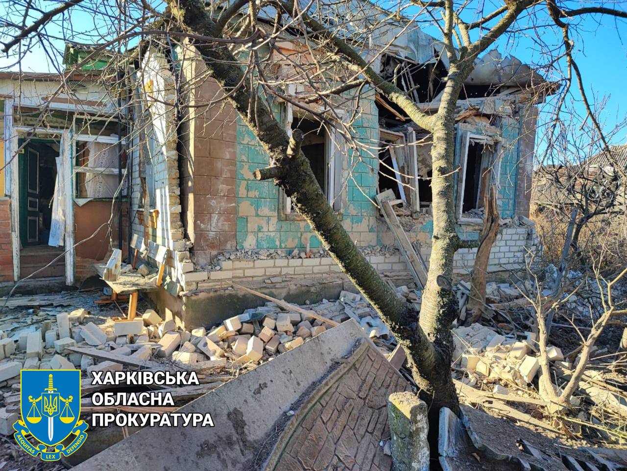 Внаслідок ворожого обстрілу Козачої Лопані поранено трьох мирних жителів