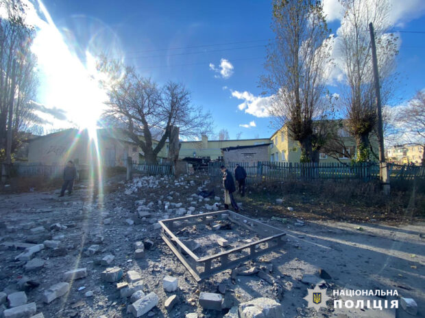 Через російські обстріли загинув цивільний чоловік: на Харківщині слідчі задокументували наслідки воєнних злочинів окупантів