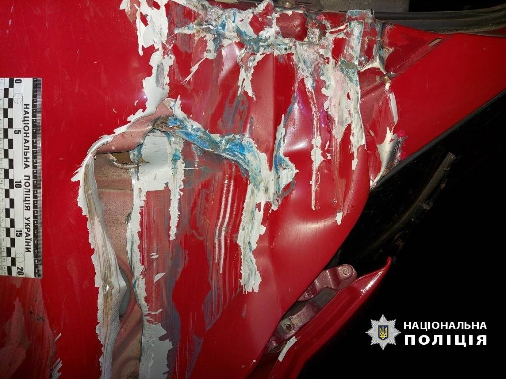 На Харківщині внаслідок зіткнення автомобілів постраждав водій