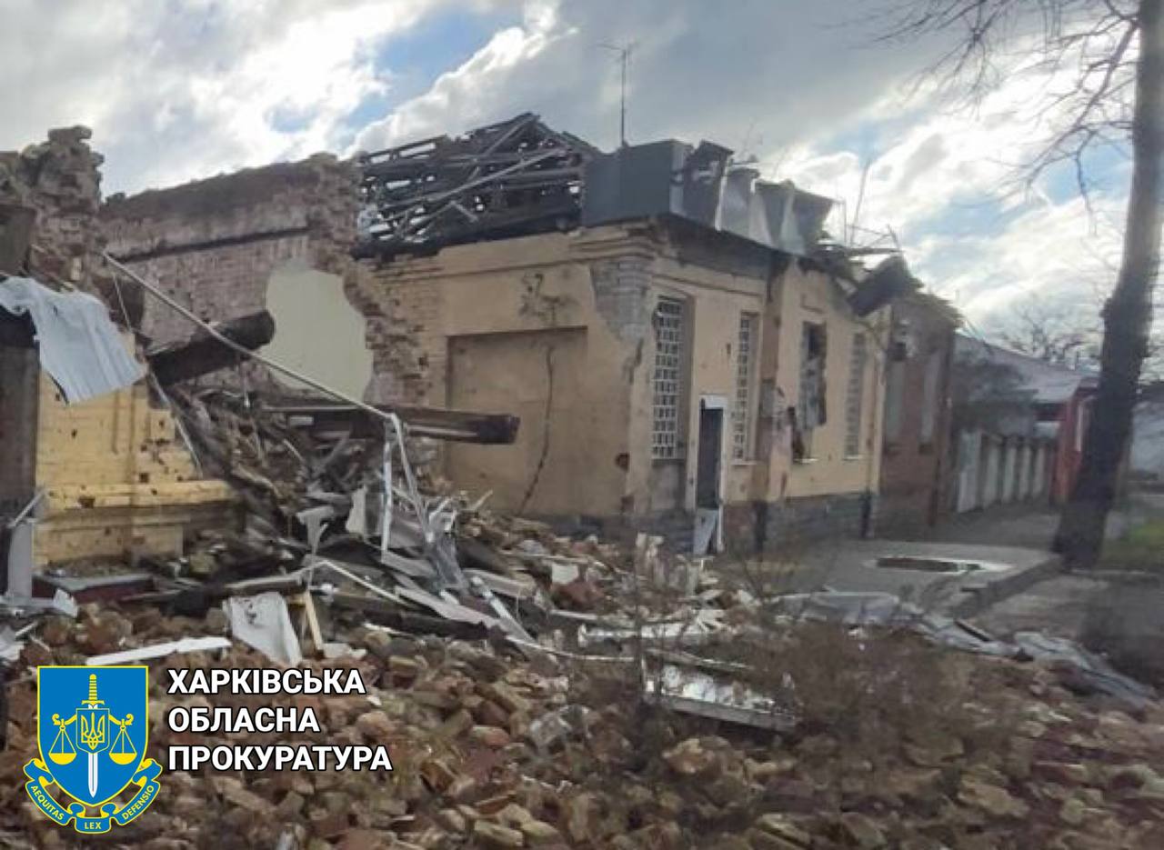 Правоохоронці зафіксували наслідки артилерійських та мінометних обстрілів Вовчанська з боку росіян