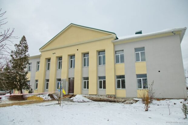 У деокупованому Старому Салтові відновлюють соціальну інфраструктуру після російських обстрілів