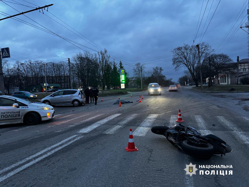 У Харкові внаслідок ДТП загинув водій мотоцикла