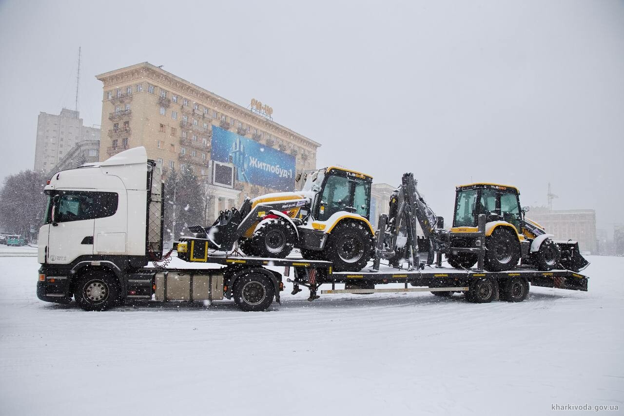 Для громад Харківщини закупили 38 одиниць спецтехніки