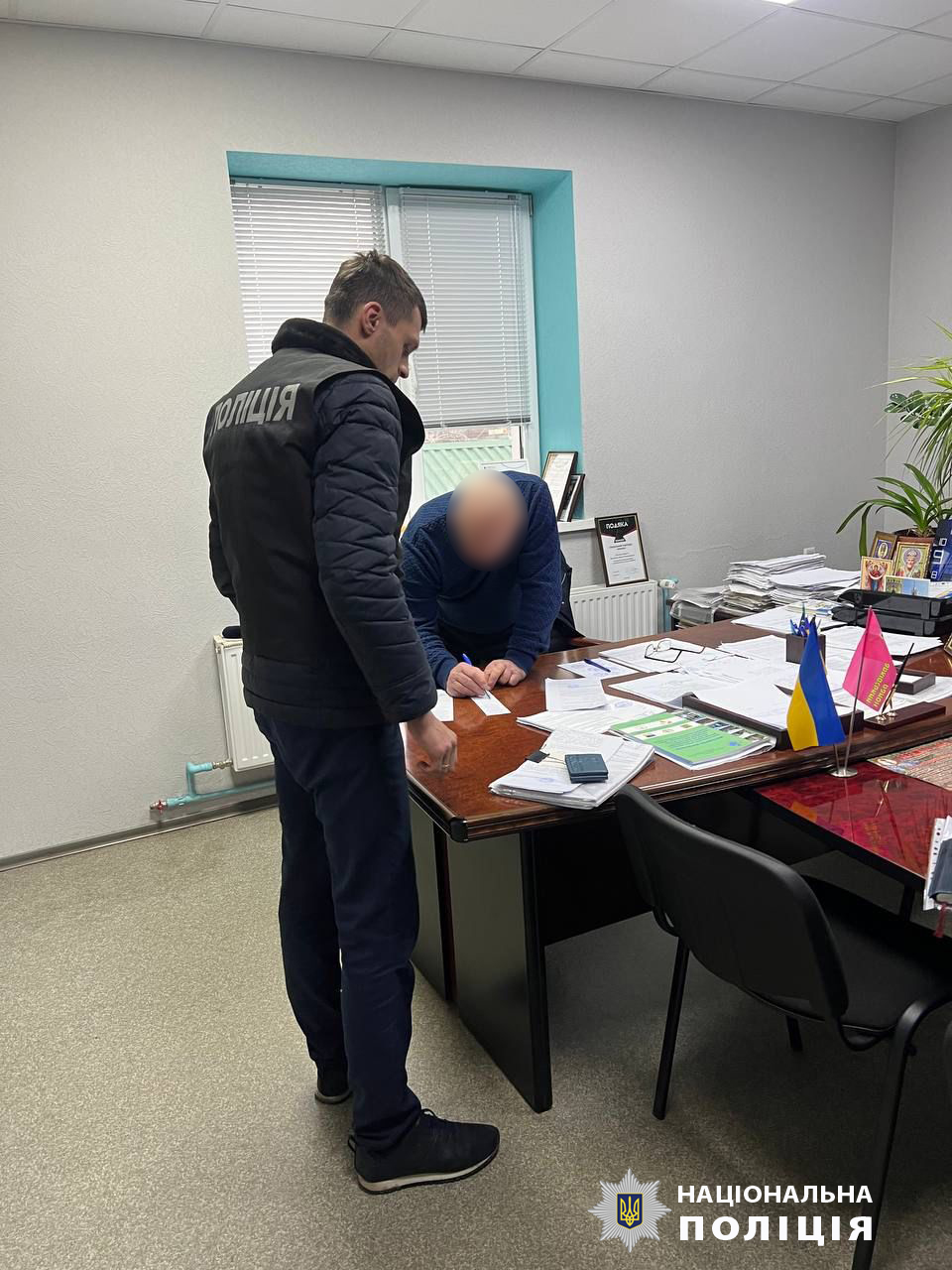 Селищний голова незаконно віддав земельну ділянку у приватну власність: харківська поліція повідомила про підозру зловмиснику