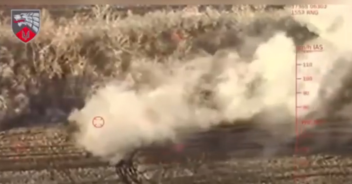 На Куп’янському напрямку за наведенням ССО HIMARS знищив російську станцію РЕБ (відео)
