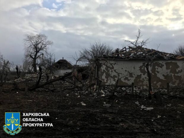 Внаслідок ворожого авіаудару по селу на Купʼянщині травмовано трьох жінок