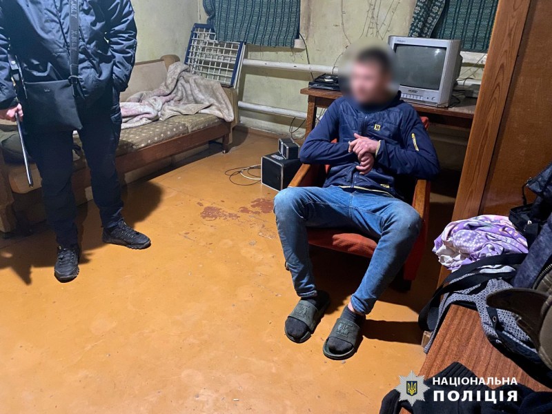 На Харківщині чоловік під час святкування дня народження до смерті побив свого приятеля