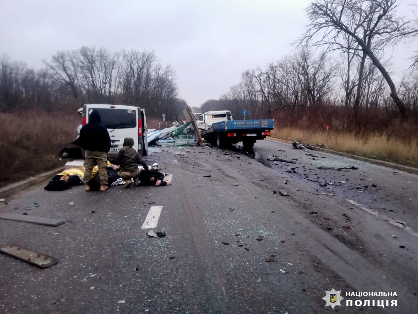 Шість загиблих, п'ять поранених: поліція встановлює обставини ДТП на Харківщині