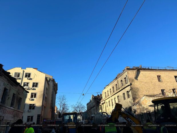 Внаслідок обстрілів у Харкові пошкоджено 21 будівлю