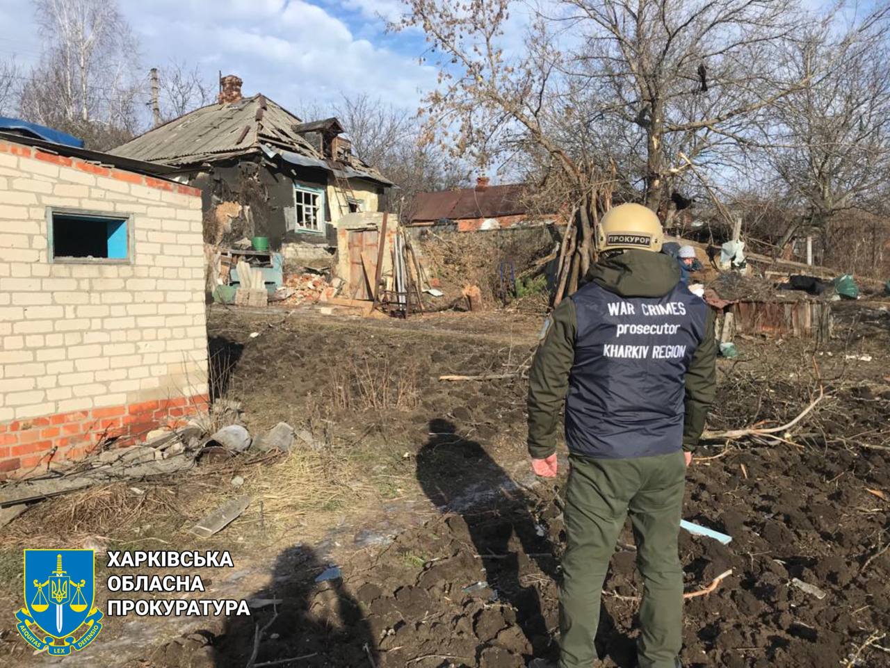 Прокурори зафіксували наслідки ворожих обстрілів по цивільних обʼєктах на Харківщині
