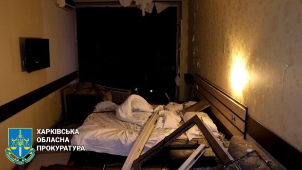 Внаслідок ракетної атаки на готель у Харкові травмовано 13 осіб, серед них двоє іноземців