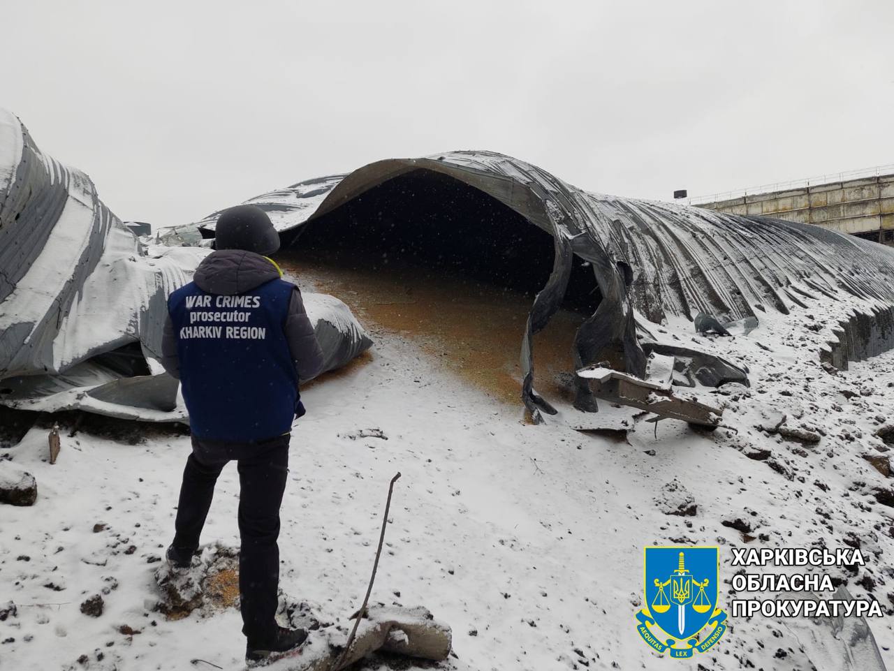 Прокурори задокументували наслідки ворожих обстрілів по цивільній інфраструктурі Харківщини
