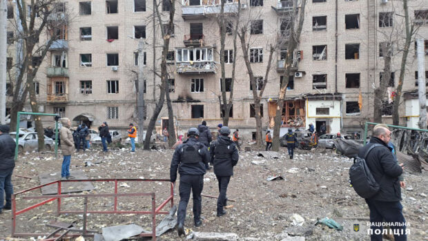 Поліція бере під охорону всі будівлі, які постраждали внаслідок ракетного удару по Харкову