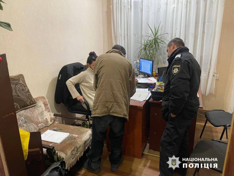 На Харківщині затримали чоловіка, який ледь не вбив свого знайомого