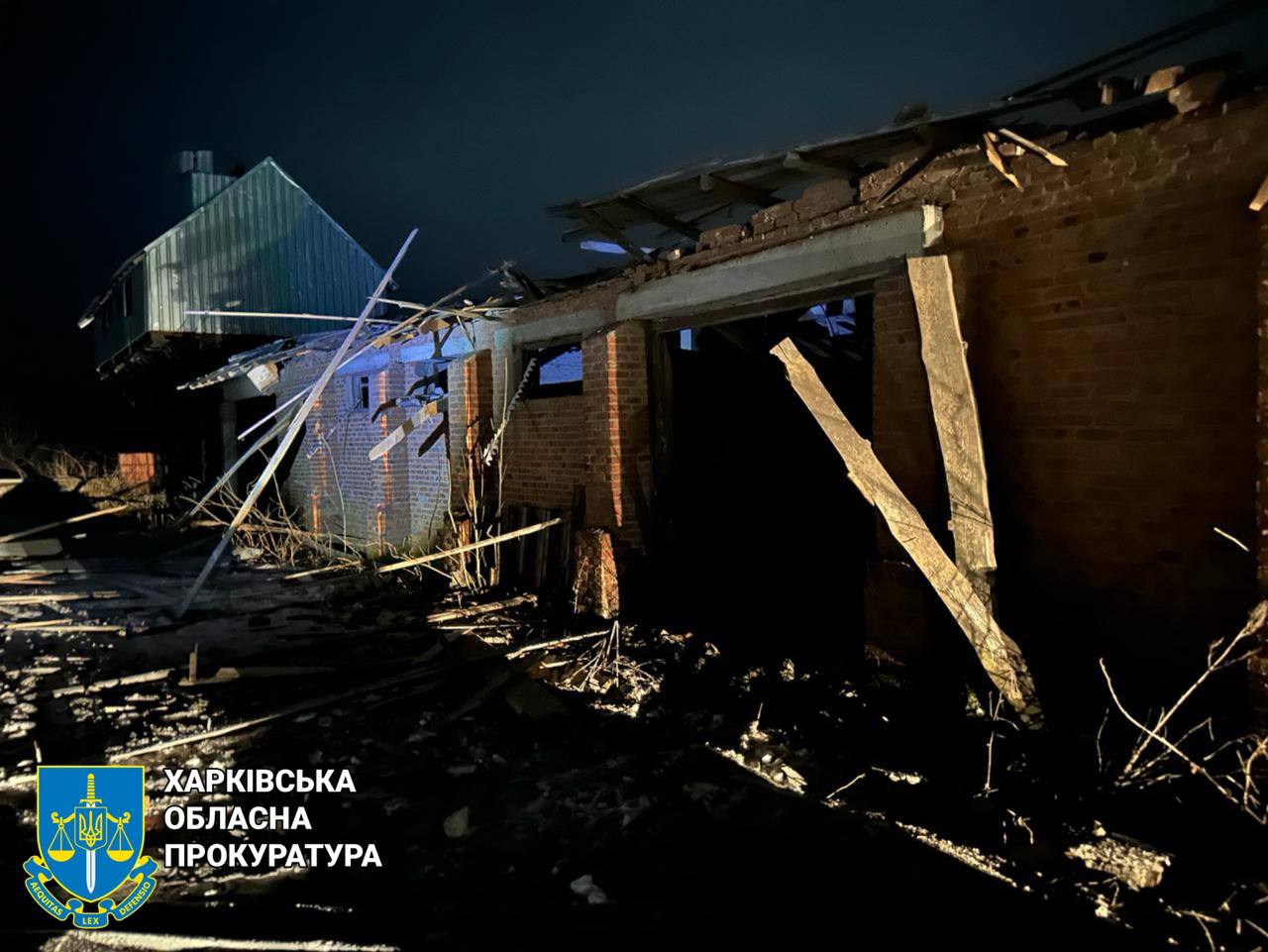 Вночі росіяни завдали удари безпілотниками по агропідприємству на Харківщині