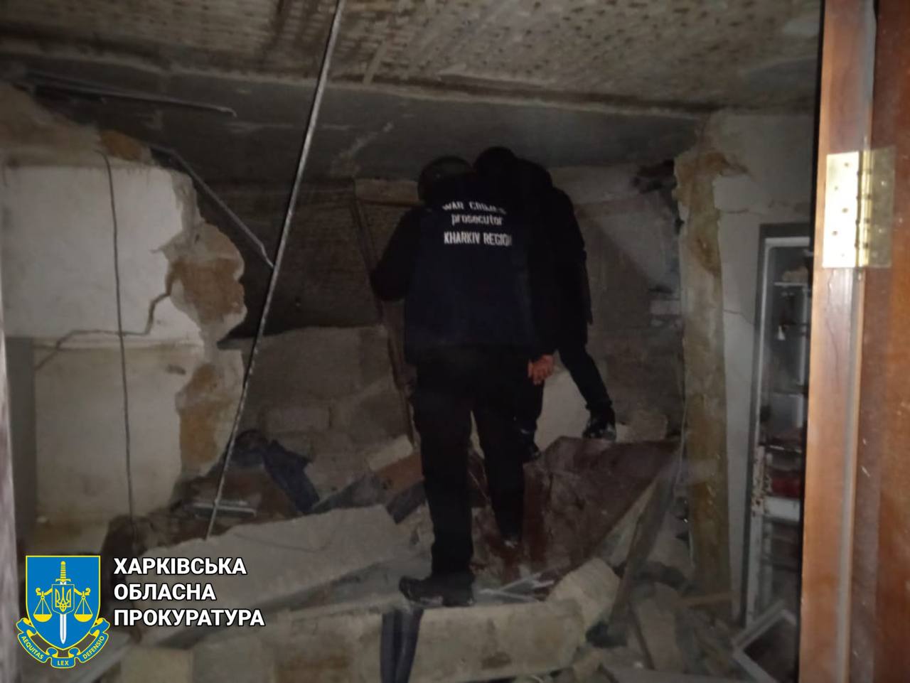 Внаслідок авіаударів по селу на Купʼянщині загинула мирна жителька
