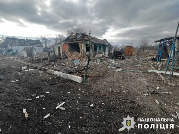Двоє загиблих чоловіків та поранена жінка: слідчі задокументували наслідки воєнних злочинів росіян на Харківщині