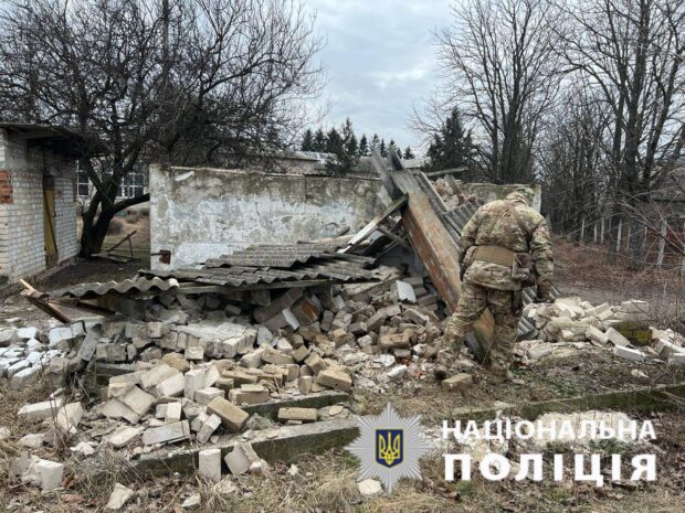 Внаслідок російських обстрілів троє людей загинули, ще четверо отримали травми: харківські слідчі задокументували наслідки воєнних злочинів рф за добу на Харківщині