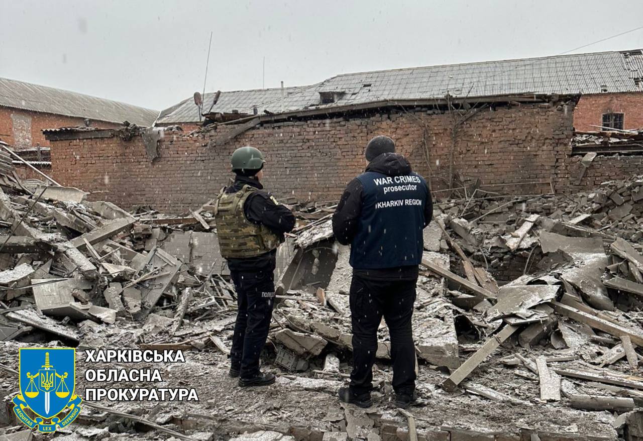 Близько 40 ударів з РСЗВ «Ураган» та ракетна атака: прокурори документують наслідки російських обстрілів по Богодухівщині