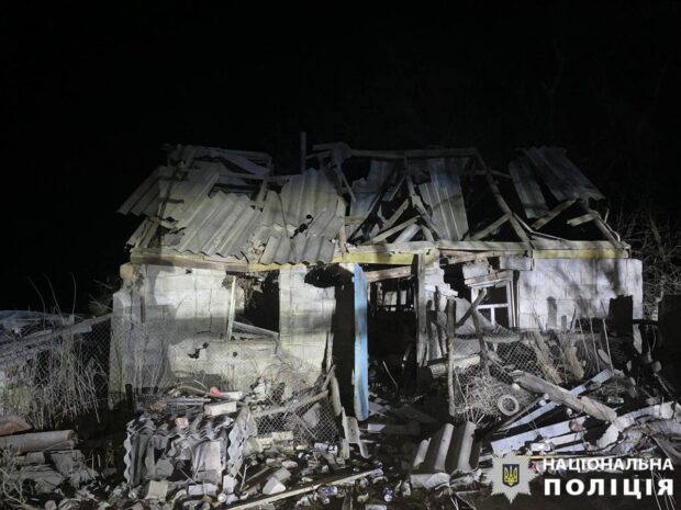 Загинув чоловік, пошкоджені приватні будинки: слідчі задокументували наслідки воєнних злочинів росіян на Харківщині