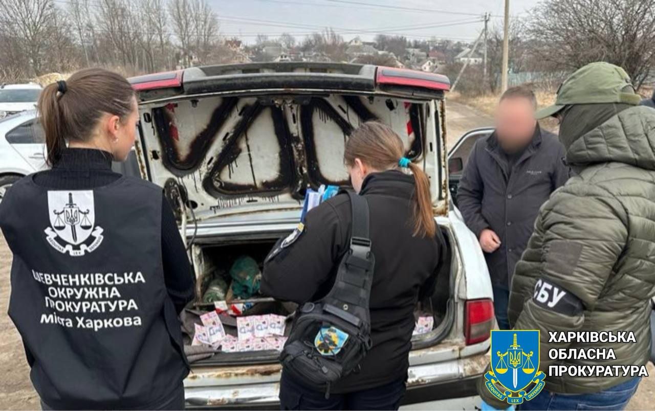 45 000 гривень «в кишеню» за оренду гаражного бокса: затримано посадовця комунального підприємства міськради на Харківщині