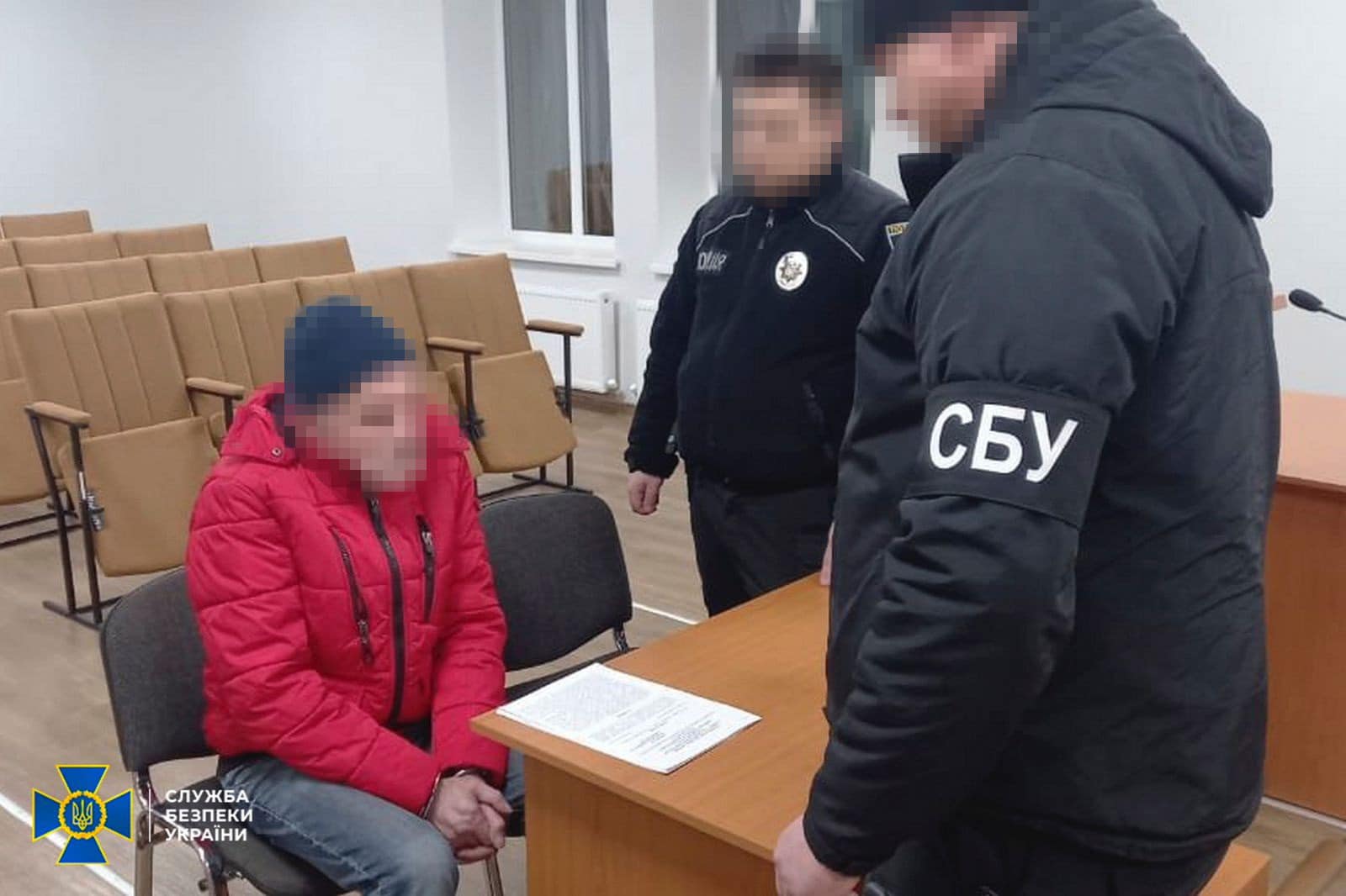 СБУ затримала поплічника росіян, який стежив за бійцями ЗСУ та чергував на російських блокпостах під час боїв за Харків