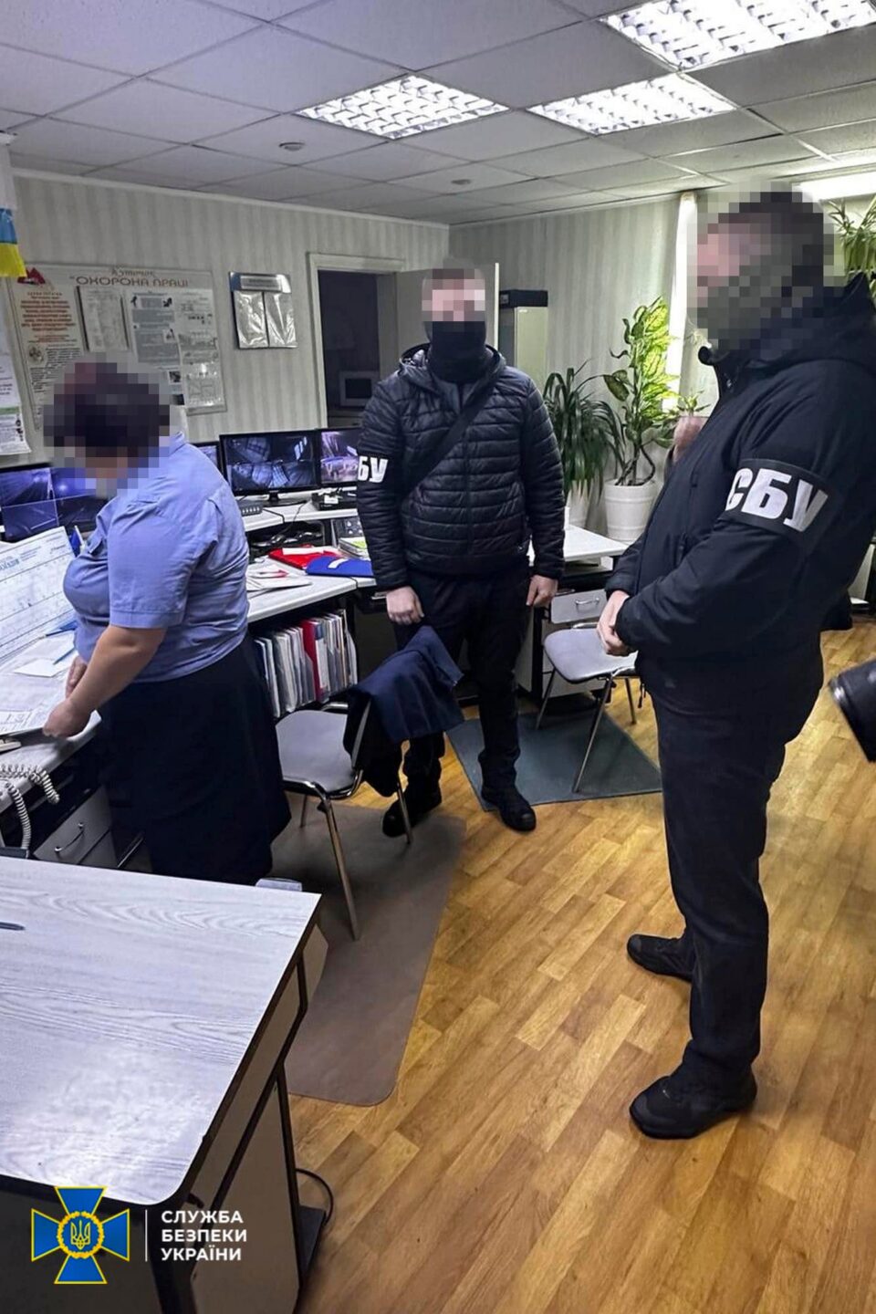 СБУ викрила співробітницю Харківського метрополітену, яка виправдовувала збройну агресію рф проти України
