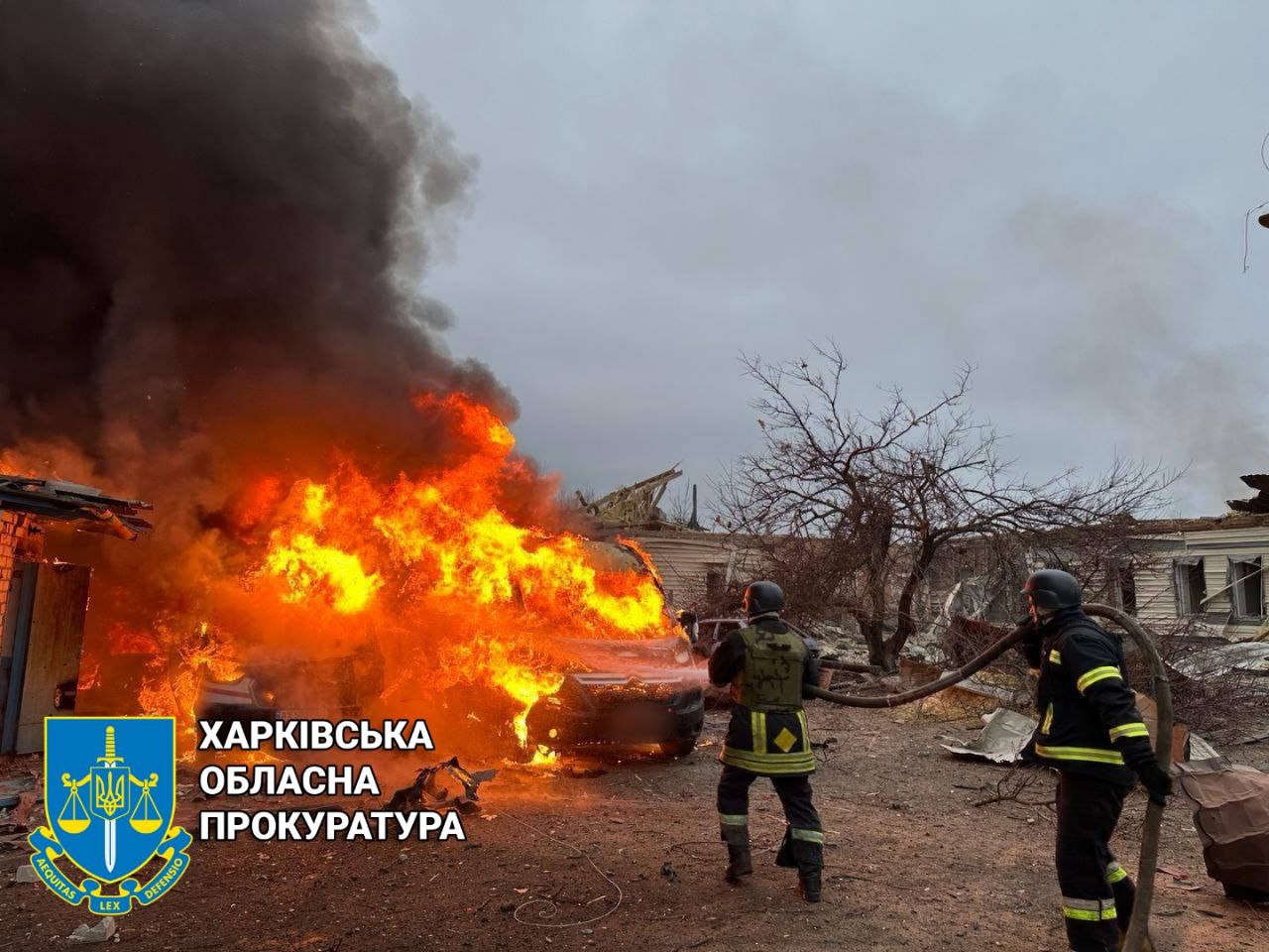 Росіяни вдарили по селищу Золочів: пошкоджено цивільну інфраструктуру