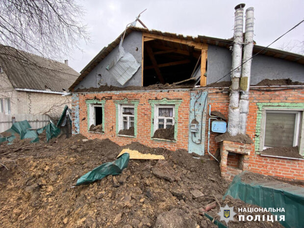 Через ворожі обстріли загинуло подружжя: слідчі задокументували наслідки воєнних злочинів росіян на Харківщині