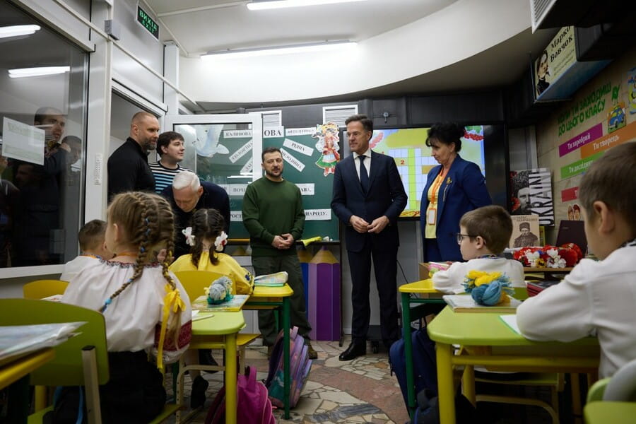 Президент України і Прем’єр-міністр Нідерландів відвідали метрошколу в Харкові
