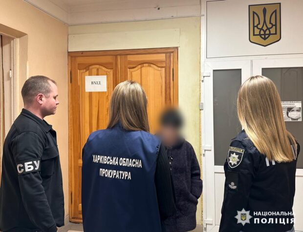 Викрито колаборантку, яка працювала в «управлении» окупаційної адміністрації Купʼянська