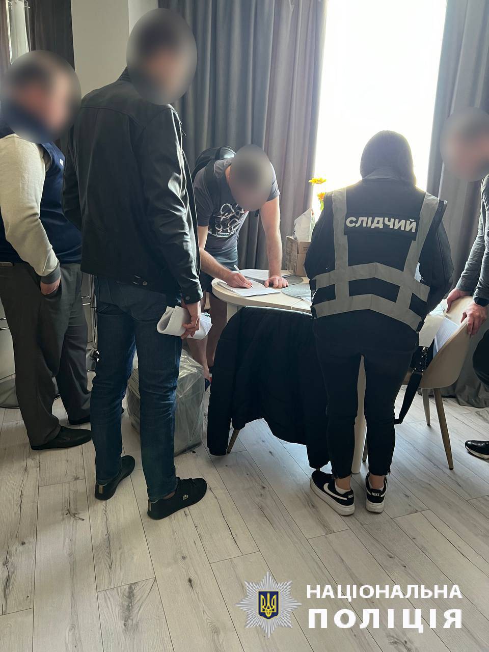 Ошукав десятки людей, продаючи неіснуючі товари через Інтернет: у Харкові викрили зловмисника