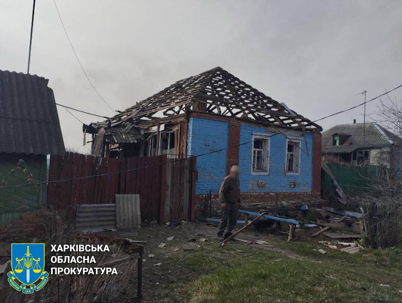 Росіяни вкотре обстріляли Харківщину: загинув чоловік, його 11-річний син поранений