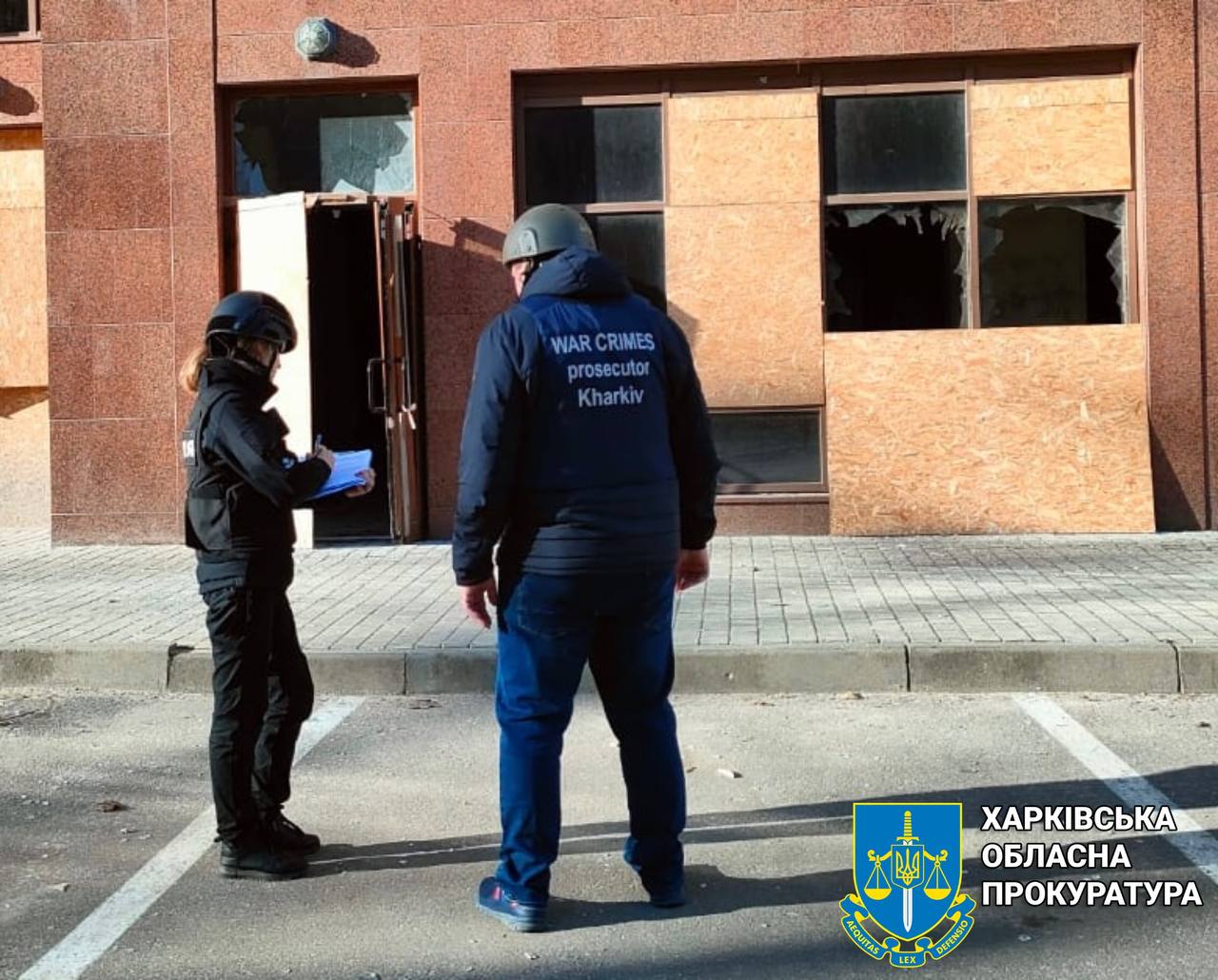 Ворог знову вдарив по Харкову з авіації: пошкоджено цивільні обʼєкти