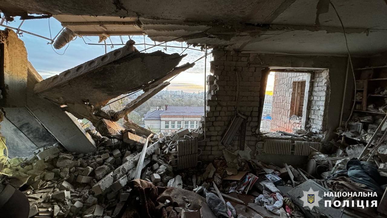 Росіяни протягом доби наносили удари по населених пунктах Харківщини: слідчі документують наслідки воєнного злочину