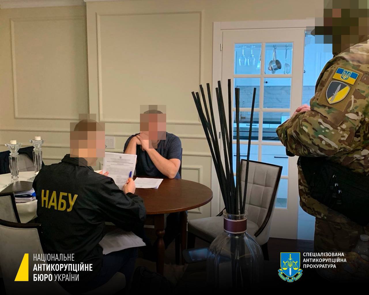 Привласнили 160 млн грн на відновленні Харкова: підозрюють семеро осіб