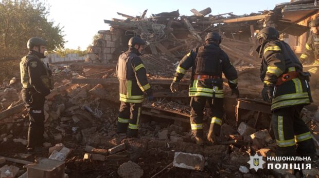 На Харківщині внаслідок ворожих обстрілів є загиблі та постраждалі серед цивільного населення: слідчі задокументували наслідки воєнних злочинів