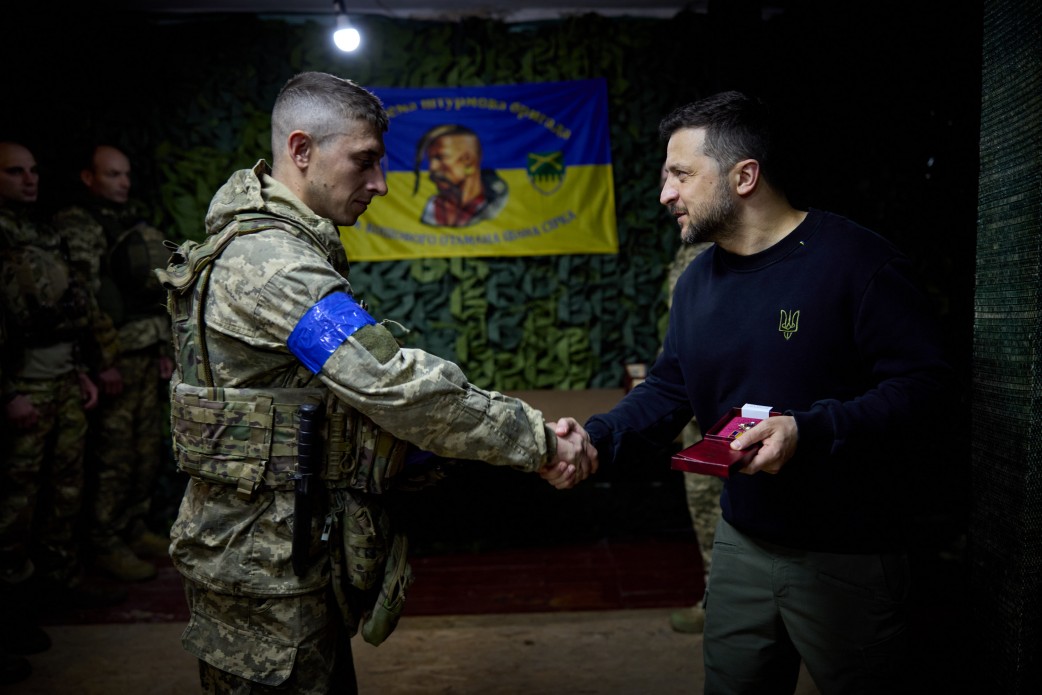 Зеленський у Харкові відзначив державними нагородами воїнів 92-ї ОШБр імені кошового отамана Івана Сірка