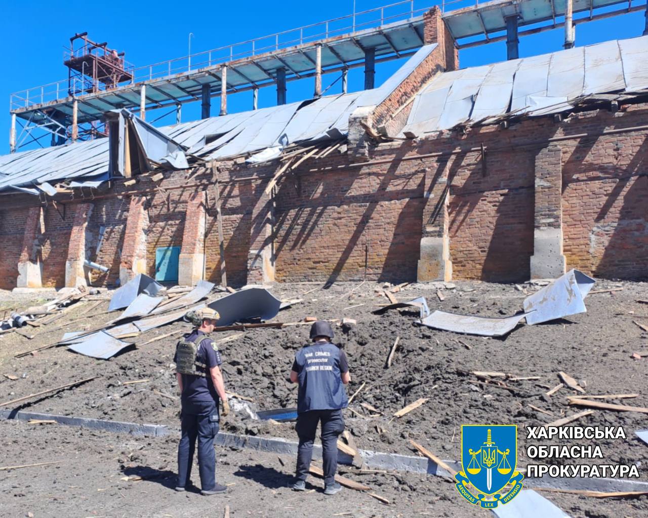 Внаслідок ворожих ударів по Купʼянщині постраждали пʼять людей, серед них фельдшер медичної допомоги