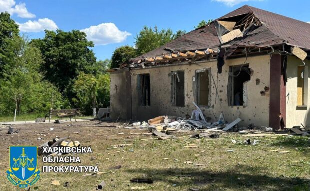Правоохоронці задокументували наслідки ворожих атак по Боровій на Ізюмщині: є постраждалий
